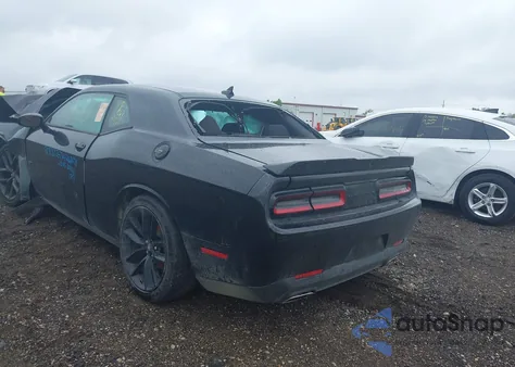 2022 Dodge Challenger Gt z USA, uszkodzony, nr VIN 2C3CDZJG7NH260470